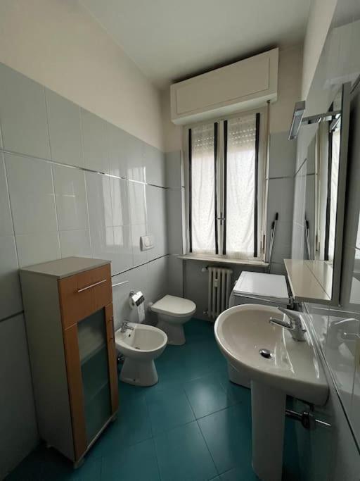 La Casa Di Alice Appartement Vercelli Buitenkant foto
